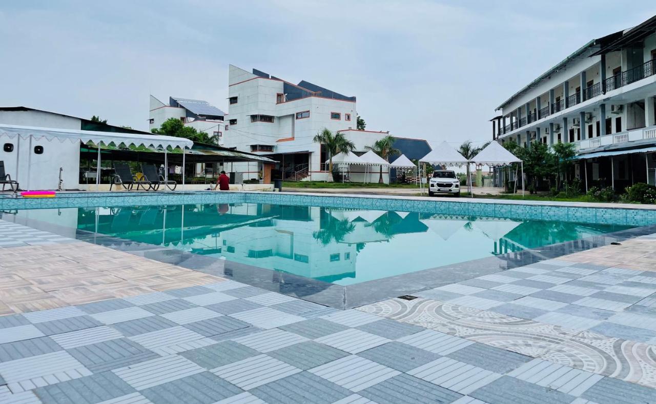 Vasant Vihar Resort Kevadia Exterior foto